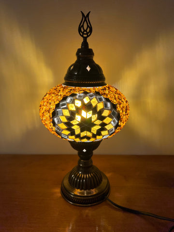 Bordslampa, rak modell, kupa storlek 16cm no 3