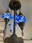 Bordslampa med tre mellanstora 3 kupor. kupa storlek 13cm no 2